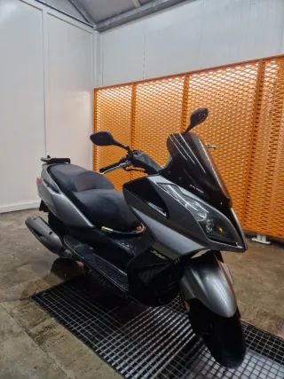Kymco Superdink 300i