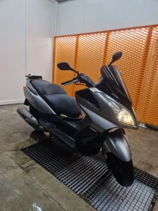 Kymco Superdink 300i