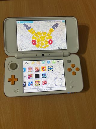 Nintendo New 2DS XL Bianca e Arancione