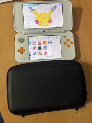Nintendo New 2DS XL Bianca e Arancione