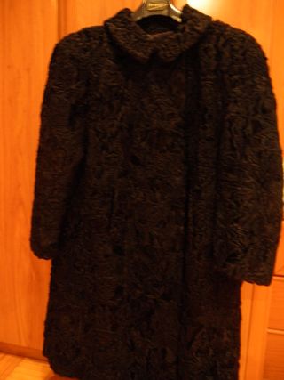 Abrigo de astracán negro