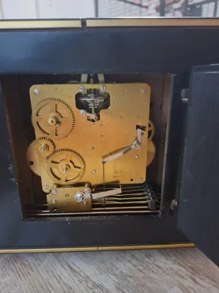 Reloj de sobremesa antiguo DUC