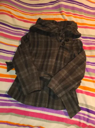 Abrigo Cuadros Zara Talla S como nuevo