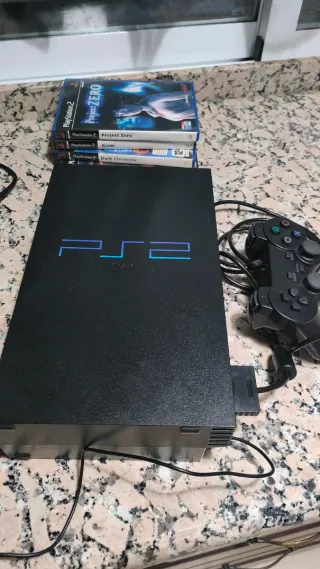 Consola PlayStation 2 Negra + 4 Juegos