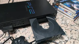 Consola PlayStation 2 Negra + 4 Juegos