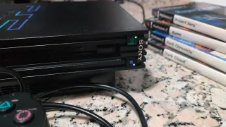 Consola PlayStation 2 Negra + 4 Juegos