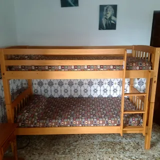 Literas de madera nuevas