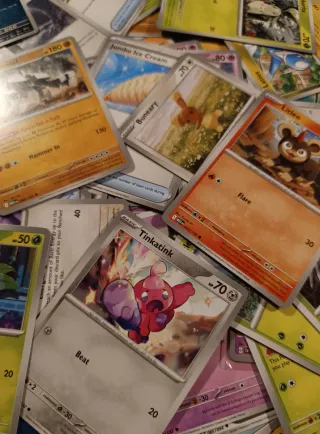 Lotto 75 Carte Pokémon Inglesi - Scarlet Violet...