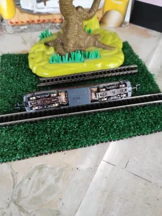 Locomotora Minitrix V 200 137 Escala N