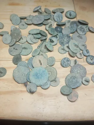 Lote de botones antiguos