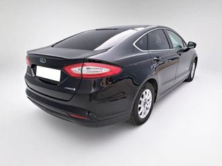 Ford Mondeo sedán 2.0 Híbrido 137kW (187CV) Titanium
