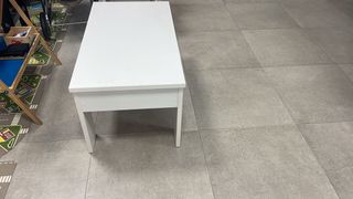 Mesa de centro blanca de madera