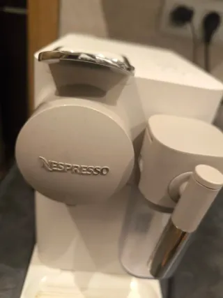 Macchina da caffè Nespresso Bianca