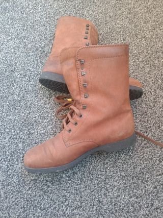 Stivali Tod's Nabuk Marrone Lacci 39 pelle ITALY