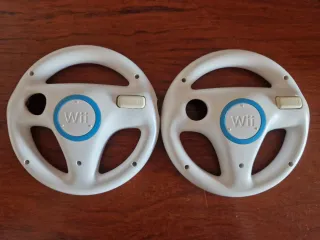 4 Mandos Wii + Motion Plus + Extensiones