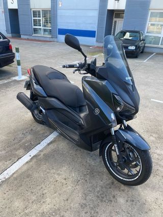 Yamaha Xmax 125