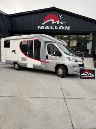 Autocaravana perfilada camas gemelas