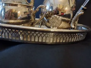 Bandeja y juego de jarras vintge