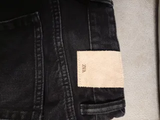 Pantalón vaquero negro