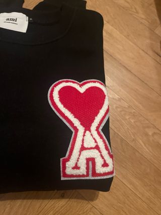 Sudadera AMI Paris Negra Corazón