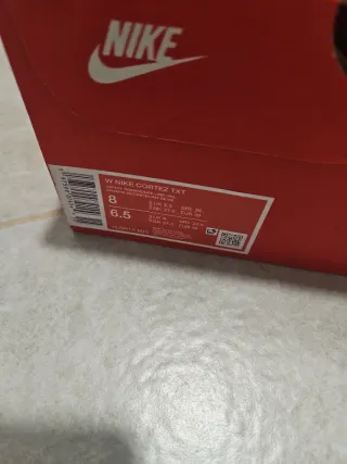 Nike Cortez Naranja y Beige