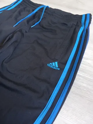 Pantalón deportivo Adidas negro y azul