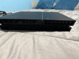 PS4 (PlayStation 4) Negra