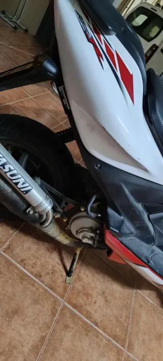 Yamaha Aerox R 49cc Scooter