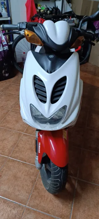 Yamaha Aerox R 49cc Scooter