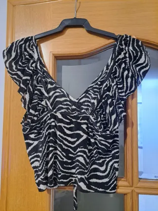 Top estampado cebra fruncido