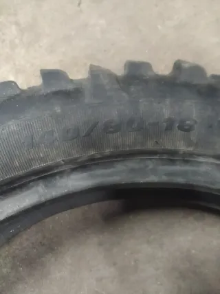 Neumático Maxxis