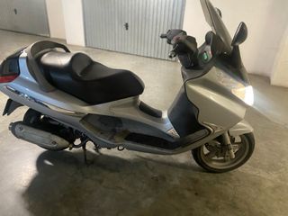 Piaggio X8 Plata