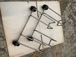 2 Supporti metallici con ruote