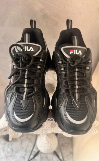 Scarpe Fila nere donna