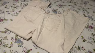 Zara Jeans Bootcut Tiro Alto Beige