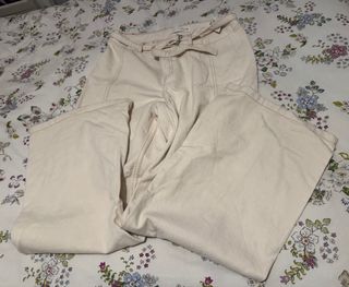 Zara Jeans Bootcut Tiro Alto Beige