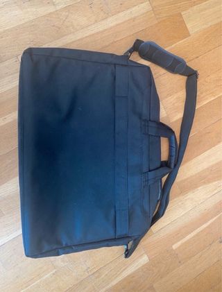 Wacom Cintiq 16 Tableta Gráfica + Accesorios