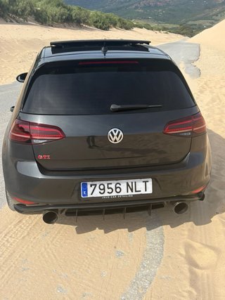 Volkswagen Golf  2015