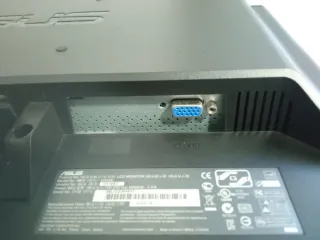 Monitor ASUS VGA 19"