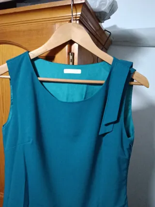 Vestido fiesta corto gris y verde azulado