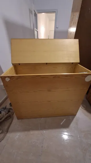 Armario,cómoda-simfonier y cajon de madera d pino