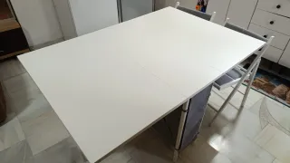 Mesa IKEA desplegable + 4 sillas