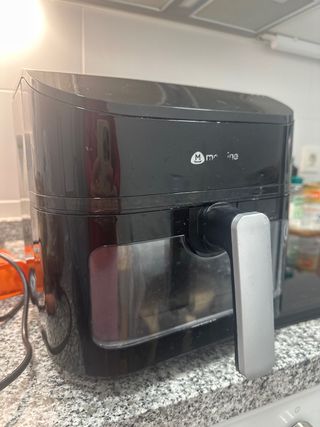 Freidora de aire negra