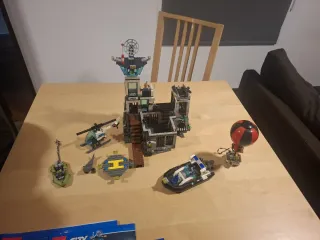 LEGO City 60130 Isla de la Policía