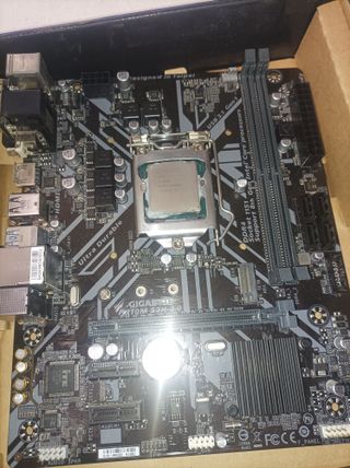 Intel Core i5 + Placa Base Gigabyte + Cooler