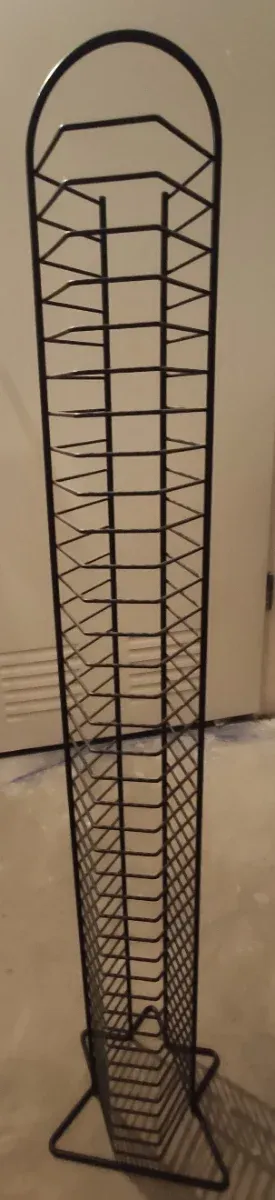 Torre CD Metal Negra