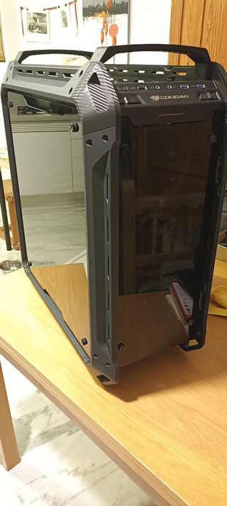 Combo Pack i7 8700K + EVGA Z390 DARK y Caja Gaming