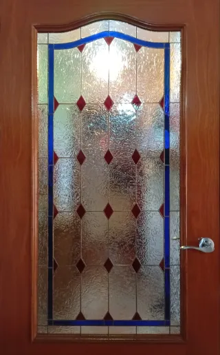 Puertas madera con vidriera