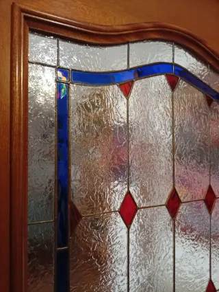 Puertas madera con vidriera