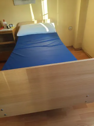 Cama articulada + colchón antiescara